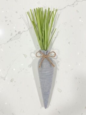 Gray Waffle Weave Fabric Carrots